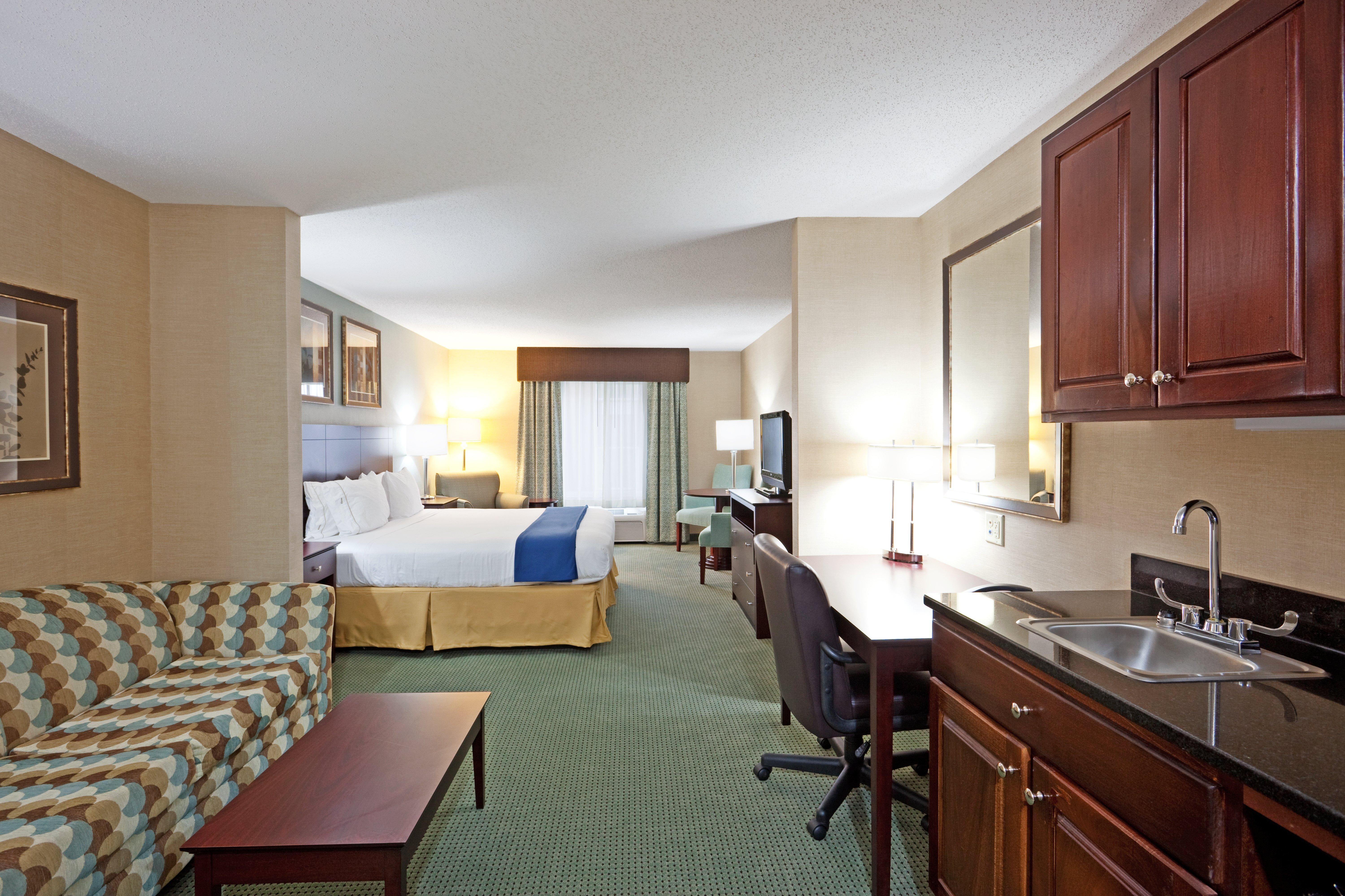 Holiday Inn Express And Suites Meriden By Ihg Экстерьер фото