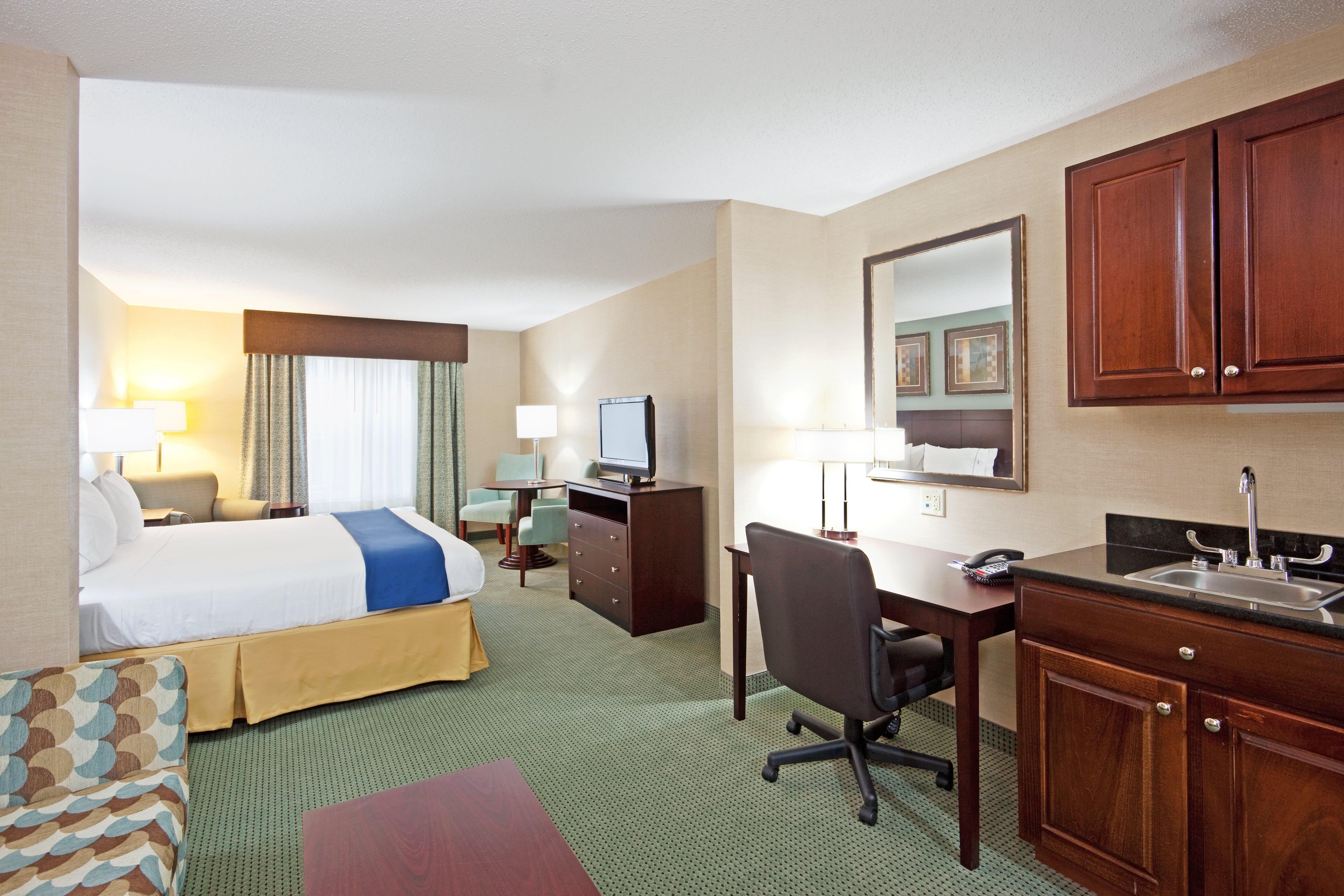 Holiday Inn Express And Suites Meriden By Ihg Экстерьер фото