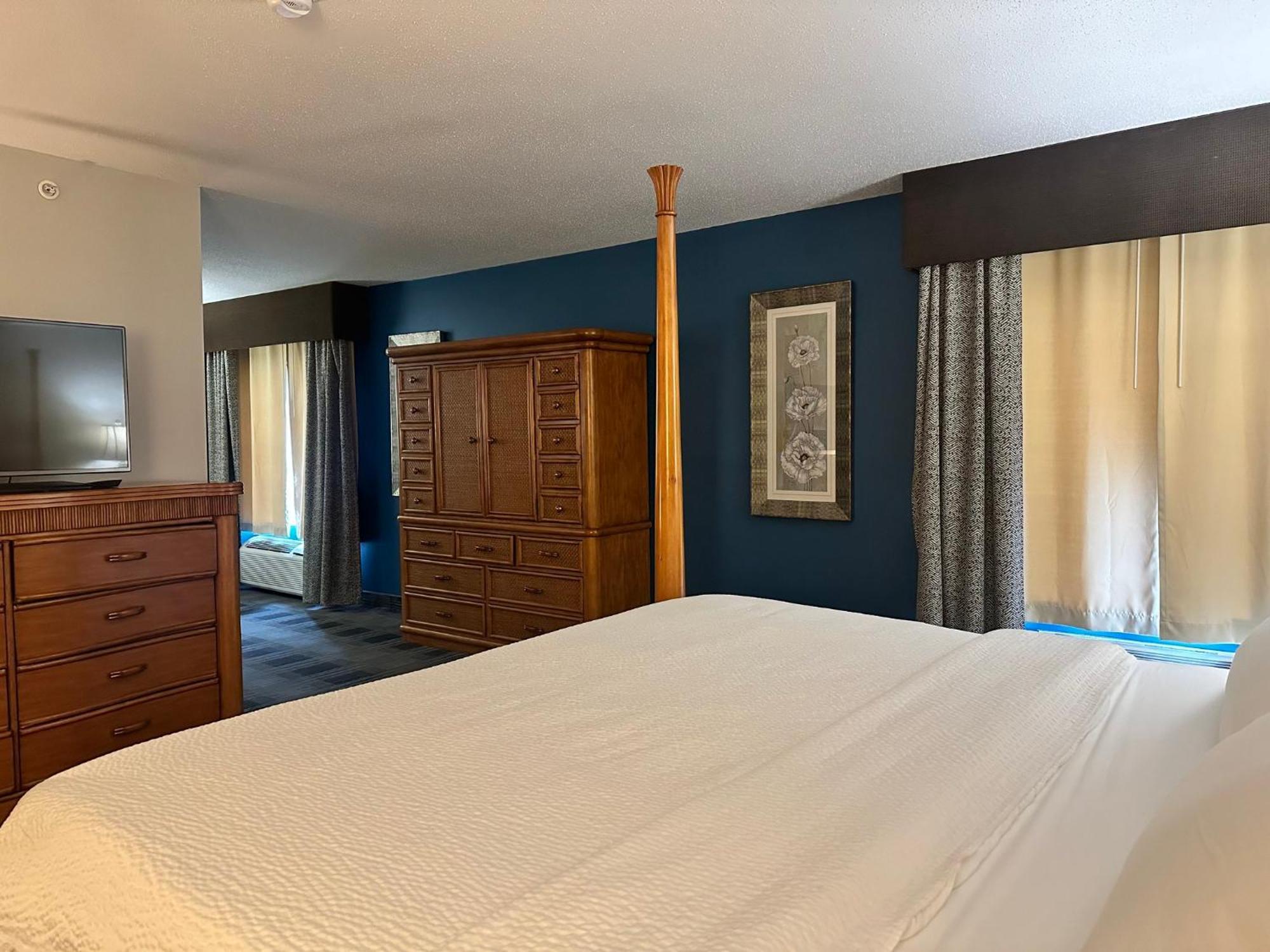 Holiday Inn Express And Suites Meriden By Ihg Экстерьер фото