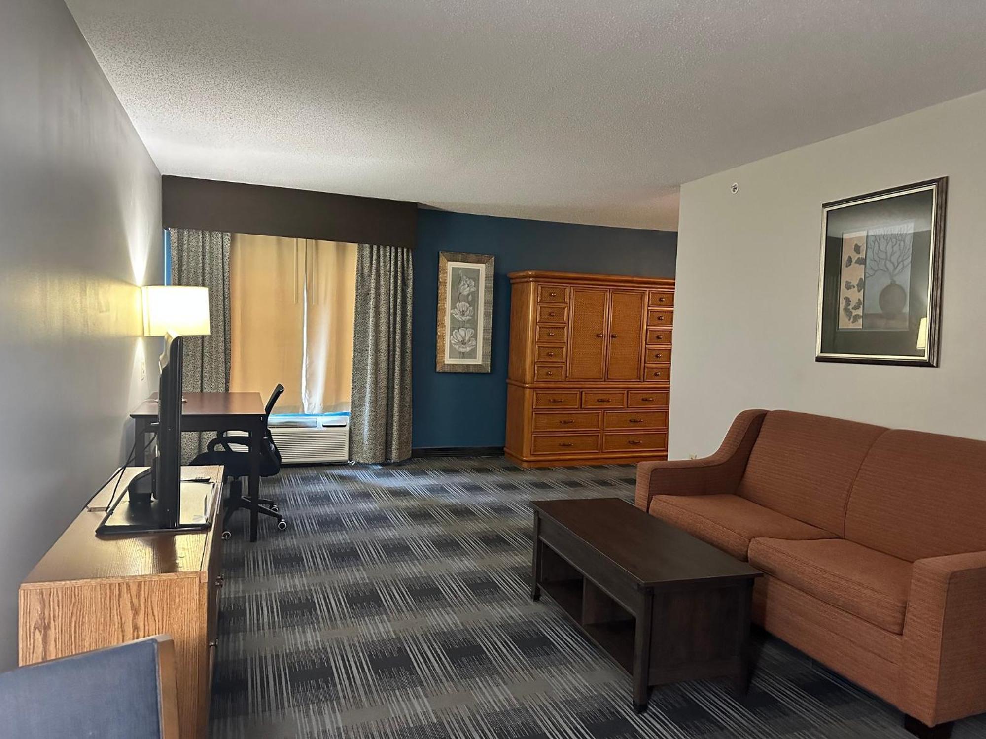 Holiday Inn Express And Suites Meriden By Ihg Экстерьер фото