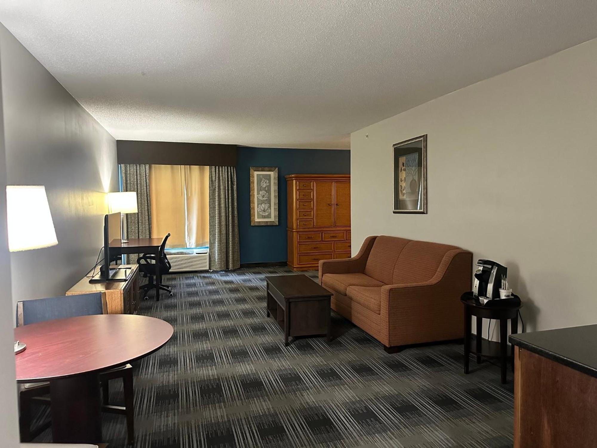 Holiday Inn Express And Suites Meriden By Ihg Экстерьер фото