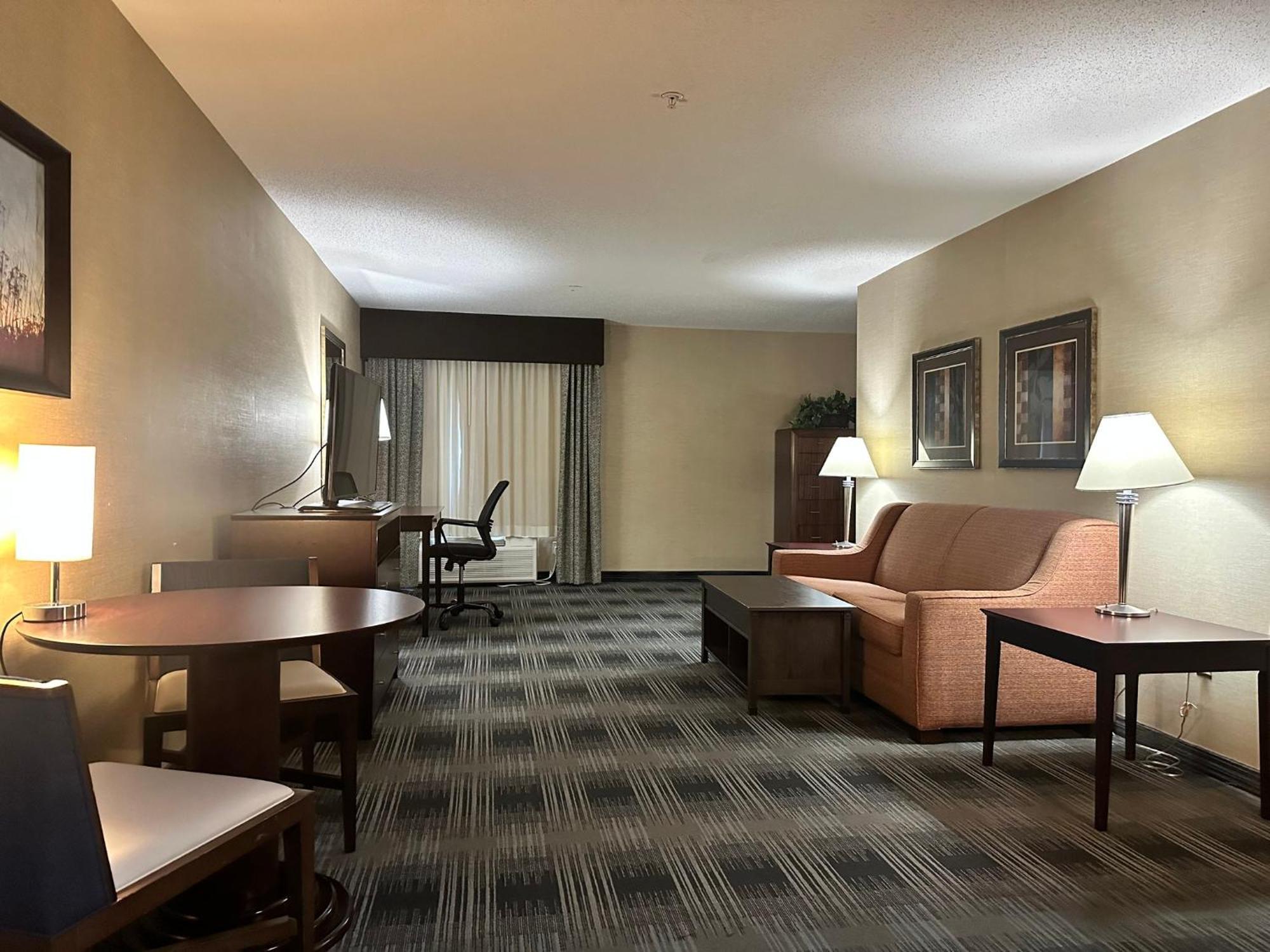 Holiday Inn Express And Suites Meriden By Ihg Экстерьер фото